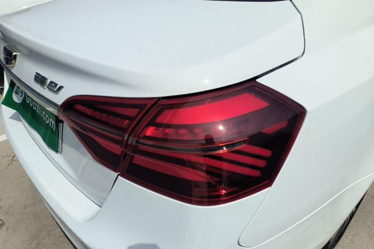 Used Geely Auto Emgrand New Energy 2018 EV450 Ambition Model Right Rear Taillight