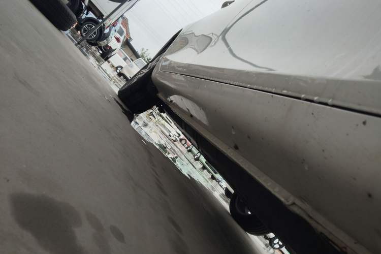 Used Geely Auto Emgrand New Energy 2018 EV450 Ambition Model Right Side Sill