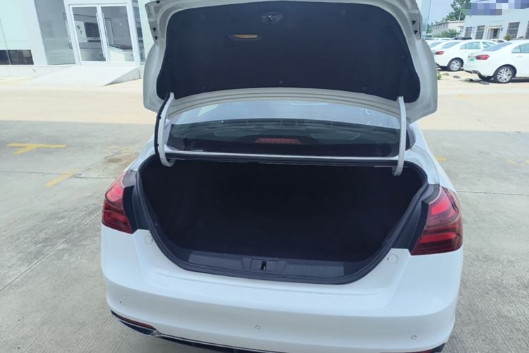 Used Geely Auto Emgrand New Energy 2018 EV450 Ambition Model Trunk