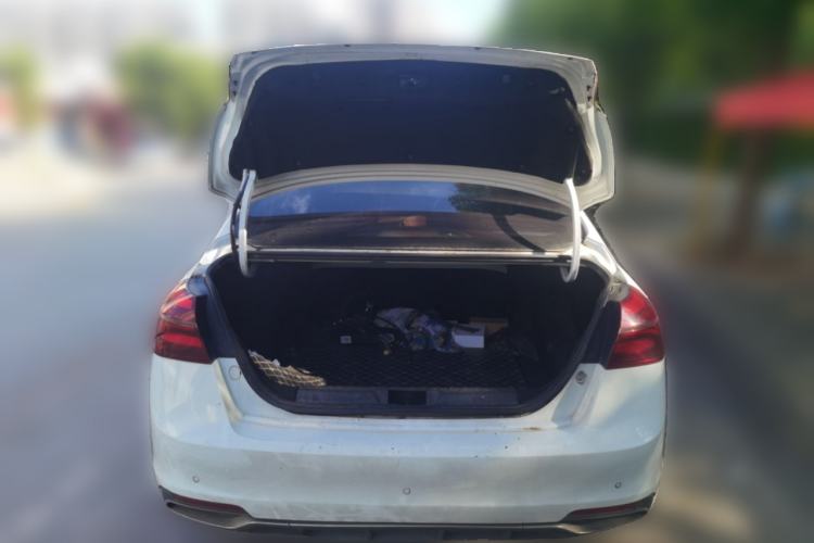 Used Geely Auto Emgrand New Energy 2018 EV450 Elite Model Trunk