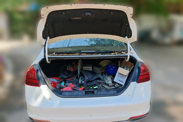 Used Geely Auto Emgrand New Energy 2018 EV450 Elite Model Trunk