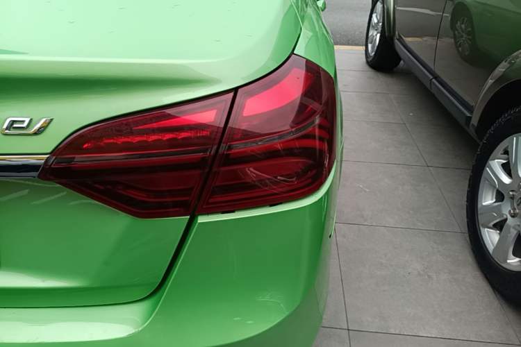 Used Geely Auto Emgrand New Energy 2019 EV500 Ambition Standard Range Edition Right Rear Taillight