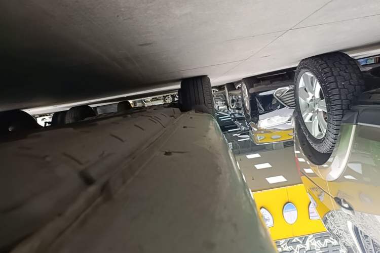 Used Geely Auto Emgrand New Energy 2019 EV500 Ambition Standard Range Edition Right Side Sill