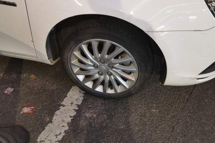 Used Geely Auto Emgrand New Energy 2019 EV500 Ambition Standard Range Edition Right Front Wheel Hub