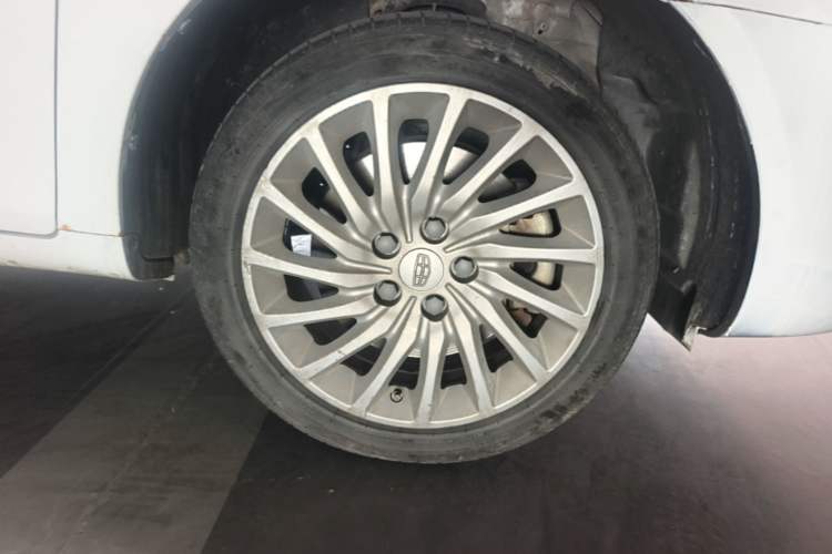 Used Geely Auto Emgrand New Energy 2019 EV500 Ambition Standard Range Edition Right Front Wheel Hub