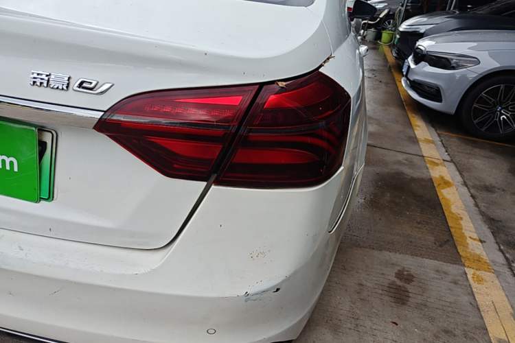 Used Geely Auto Emgrand New Energy 2019 EV500 Ambition Standard Range Edition Right Rear Taillight