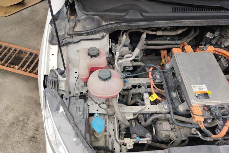 Used Geely Auto Emgrand New Energy 2021 EV Pro Extended Range Model Engine Bay Right