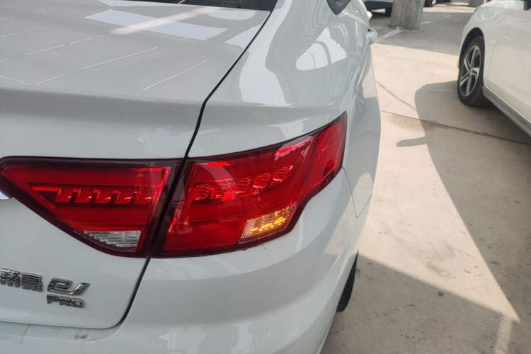 Used Geely Auto Emgrand New Energy 2021 EV Pro Ride-Hailing Edition Exterior 3