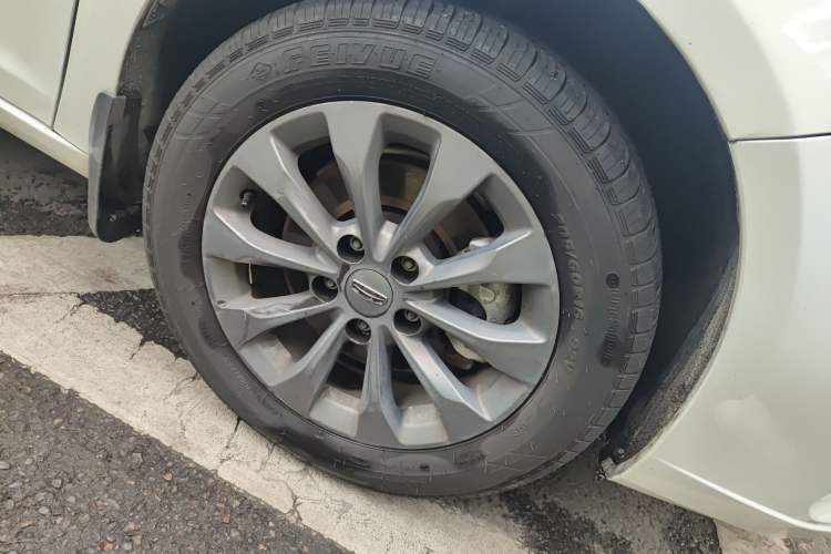 Used Geely Auto Emgrand New Energy 2021 EV Pro Ride-Hailing Edition Right Front Wheel Hub