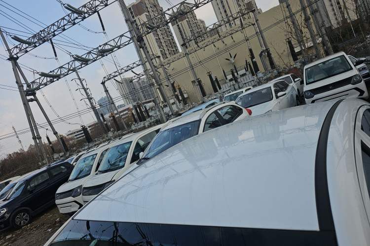 Used Geely Auto Emgrand New Energy 2021 EV Pro Ride-Hailing Edition Roof