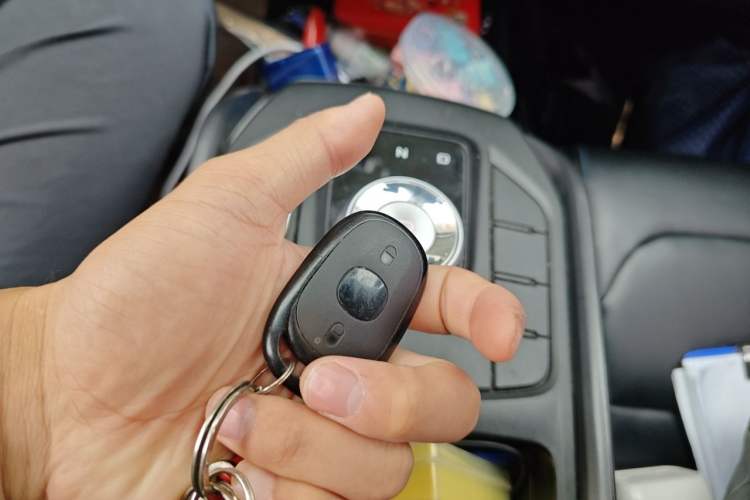 Used Geely Auto Emgrand New Energy 2021 EV Pro Extended Range Model Vehicle Key