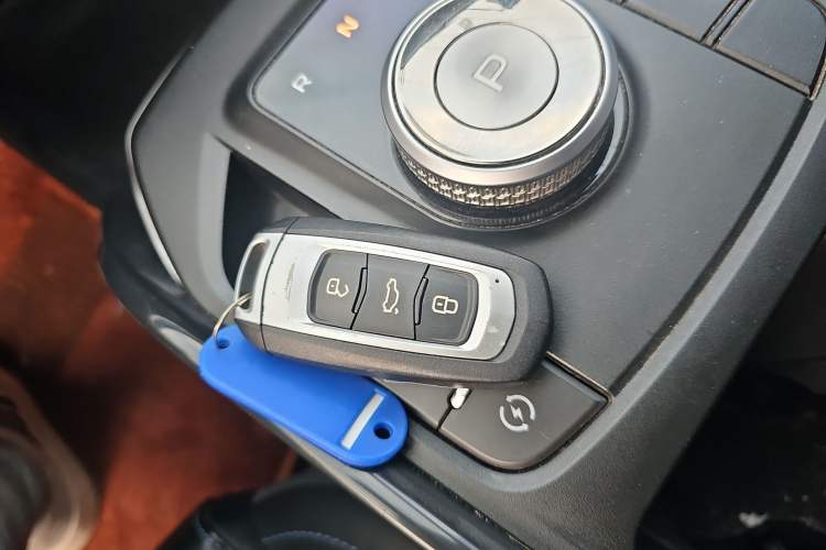 Used Geely Auto Emgrand New Energy 2021 EV Pro Ride-Hailing Edition Vehicle Key