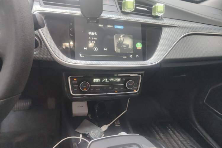 Used Geely Auto Emgrand New Energy 2022 EV Pro Ride-Hailing Version Ternary Lithium Audio And AC Panel