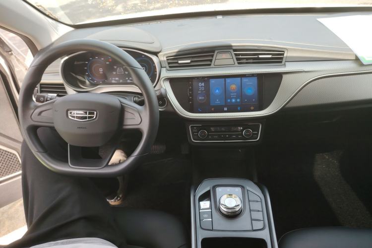 Used Geely Auto Emgrand New Energy 2022 EV Pro Ride-Hailing Version Lithium Iron Phosphate Center Console