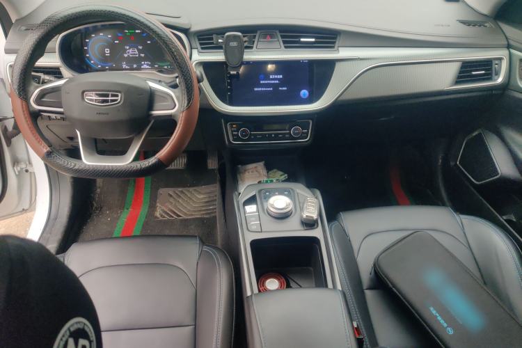 Used Geely Auto Emgrand New Energy 2022 EV Pro Ride-Hailing Version Ternary Lithium Center Console