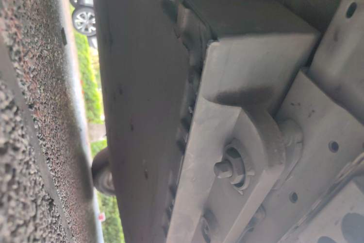 Used Geely Auto Emgrand New Energy 2022 EV Pro Ride-Hailing Version Lithium Iron Phosphate Chassis Front Left
