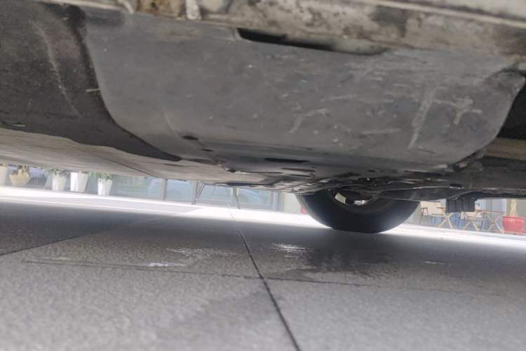 Used Geely Auto Emgrand New Energy 2022 EV Pro Ride-Hailing Version Ternary Lithium Chassis Front Right