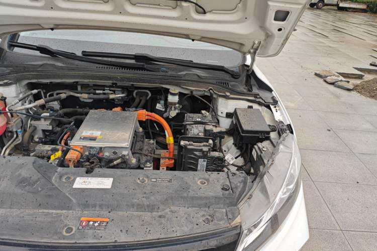 Used Geely Auto Emgrand New Energy 2022 EV Pro Rental Model - Ternary Lithium Engine Bay Left