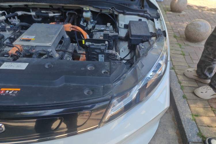 Used Geely Auto Emgrand New Energy 2022 EV Pro Ride-Hailing Version Ternary Lithium Engine Bay Left