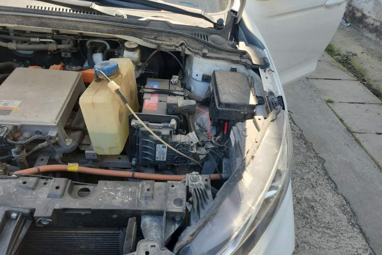 Used Geely Auto Emgrand New Energy 2022 EV Pro Rental Model - Ternary Lithium Engine Bay Left