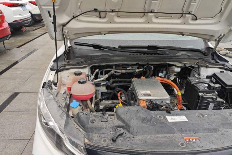 Used Geely Auto Emgrand New Energy 2022 EV Pro Rental Model - Ternary Lithium Engine Bay Right
