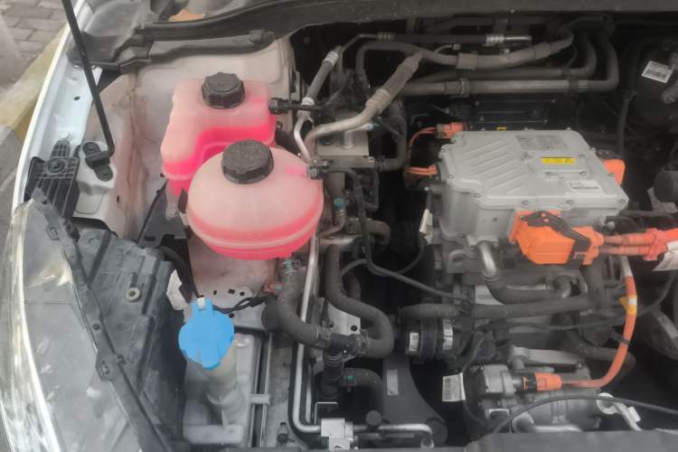 Used Geely Auto Emgrand New Energy 2022 EV Pro Ride-Hailing Version Lithium Iron Phosphate Engine Bay Right