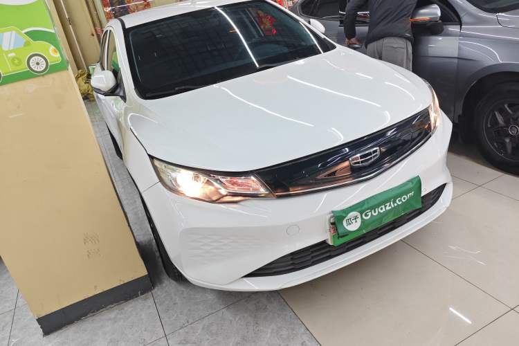 Used Geely Auto Emgrand New Energy 2022 EV Pro Ride-Hailing Version Lithium Iron Phosphate Front Right 45 Deg