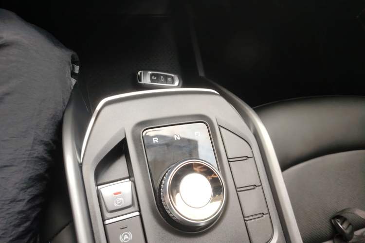 Used Geely Auto Emgrand New Energy 2022 EV Pro Ride-Hailing Version Lithium Iron Phosphate Gear Lever