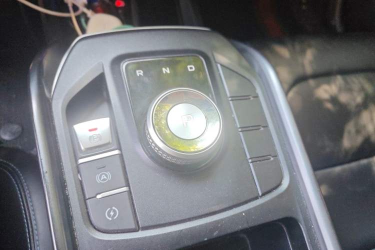 Used Geely Auto Emgrand New Energy 2022 EV Pro Ride-Hailing Version Ternary Lithium Gear Lever