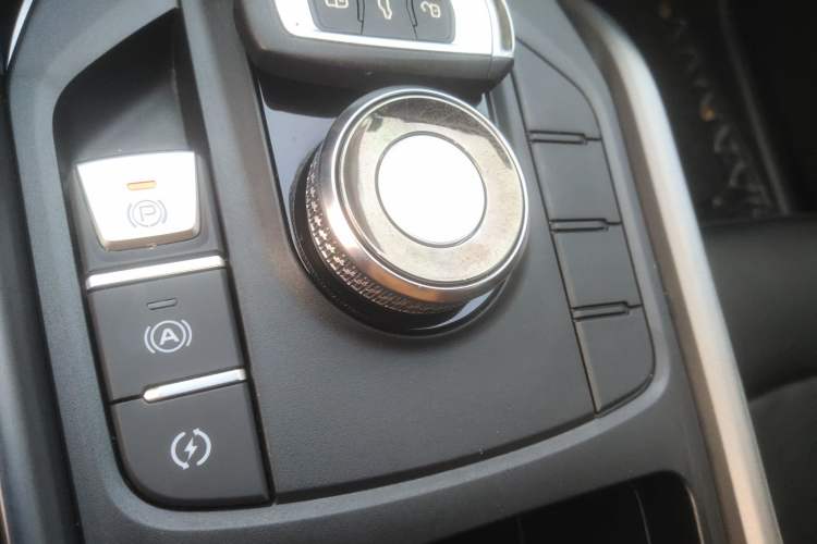 Used Geely Auto Emgrand New Energy 2022 EV Pro Ride-Hailing Version Lithium Iron Phosphate Gear Lever