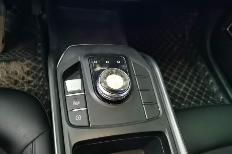 Used Geely Auto Emgrand New Energy 2022 EV Pro Ride-Hailing Version Lithium Iron Phosphate Gear Lever