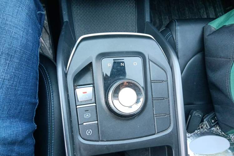 Used Geely Auto Emgrand New Energy 2022 EV Pro Ride-Hailing Version Ternary Lithium Gear Lever