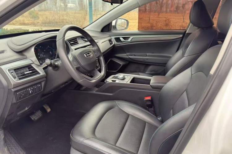 Used Geely Auto Emgrand New Energy 2022 EV Pro Ride-Hailing Version Lithium Iron Phosphate Interior 1