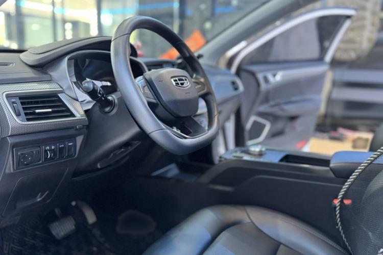Used Geely Auto Emgrand New Energy 2022 EV Pro Ride-Hailing Version Lithium Iron Phosphate Interior 1
