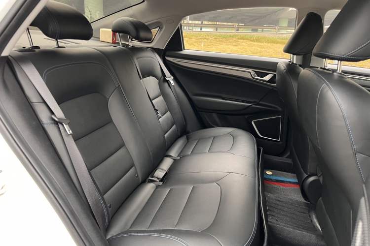 Used Geely Auto Emgrand New Energy 2022 EV Pro Ride-Hailing Version Lithium Iron Phosphate Interior 2