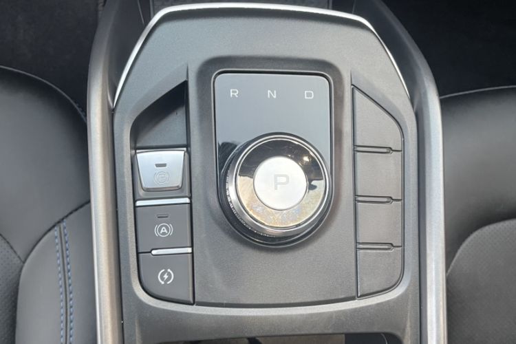 Used Geely Auto Emgrand New Energy 2022 EV Pro Ride-Hailing Version Lithium Iron Phosphate Interior 3