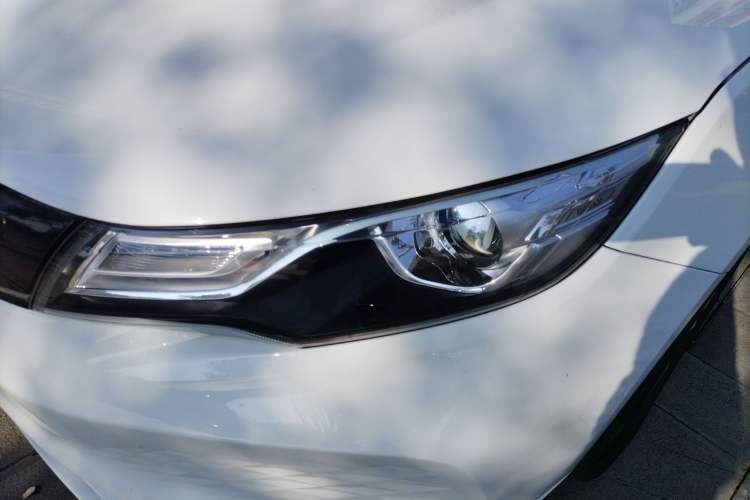 Used Geely Auto Emgrand New Energy 2022 EV Pro Ride-Hailing Version Lithium Iron Phosphate Left Front Headlight