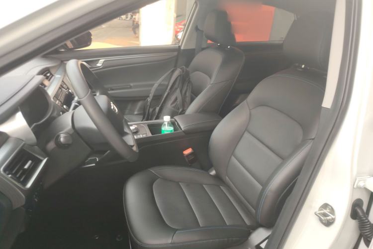 Used Geely Auto Emgrand New Energy 2022 EV Pro Ride-Hailing Version Lithium Iron Phosphate Left Front Seat