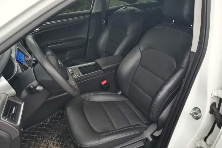 Used Geely Auto Emgrand New Energy 2022 EV Pro Ride-Hailing Version Lithium Iron Phosphate Left Front Seat