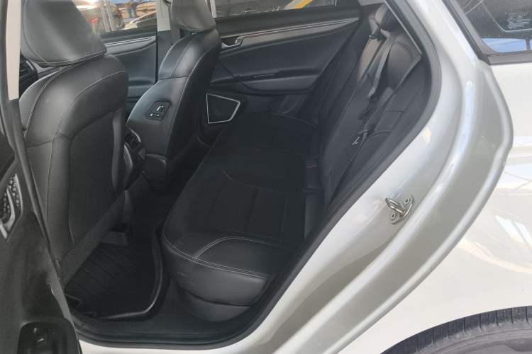 Used Geely Auto Emgrand New Energy 2022 EV Pro Ride-Hailing Version Ternary Lithium Left Rear Seat
