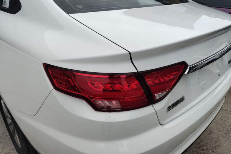Used Geely Auto Emgrand New Energy 2022 EV Pro Ride-Hailing Version Lithium Iron Phosphate Left Rear Taillight