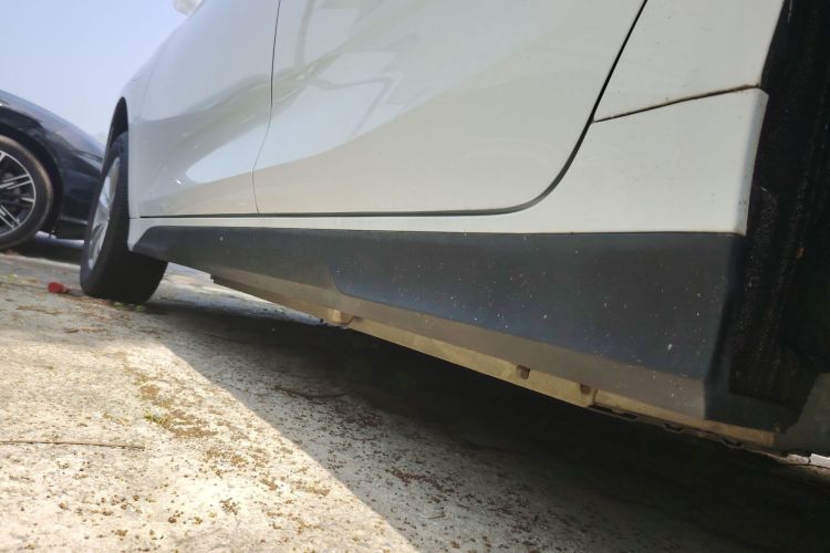 Used Geely Auto Emgrand New Energy 2022 EV Pro Ride-Hailing Version Lithium Iron Phosphate Left Side Sill