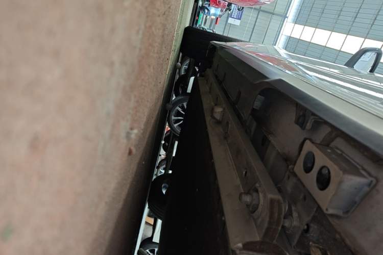 Used Geely Auto Emgrand New Energy 2022 EV Pro Ride-Hailing Version Lithium Iron Phosphate Left Side Sill
