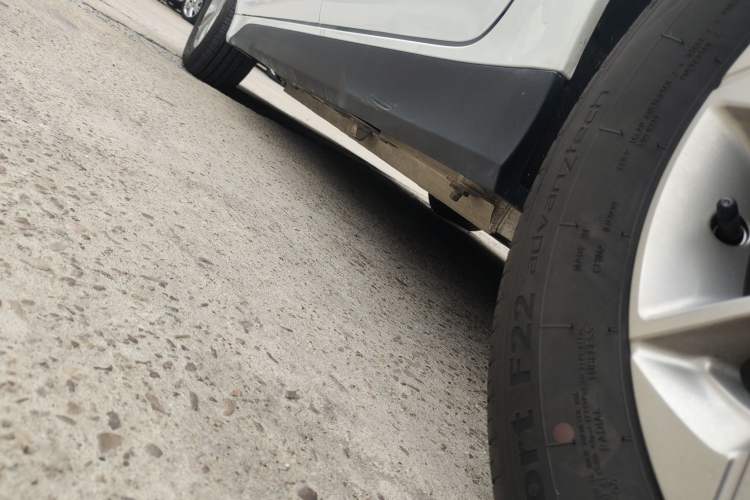 Used Geely Auto Emgrand New Energy 2022 EV Pro Ride-Hailing Version Lithium Iron Phosphate Left Side Sill