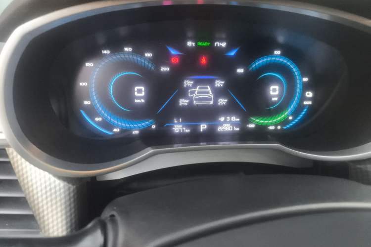 Used Geely Auto Emgrand New Energy 2022 EV Pro Ride-Hailing Version Lithium Iron Phosphate Odometer Close Up