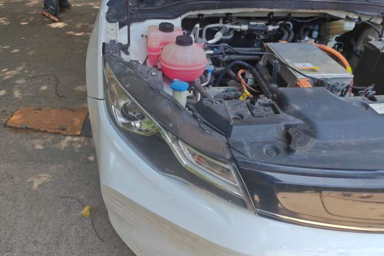 Used Geely Auto Emgrand New Energy 2022 EV Pro Ride-Hailing Version Ternary Lithium Right Front Headlight