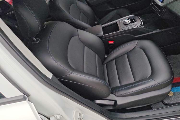 Used Geely Auto Emgrand New Energy 2022 EV Pro Ride-Hailing Version Lithium Iron Phosphate Right Front Seat
