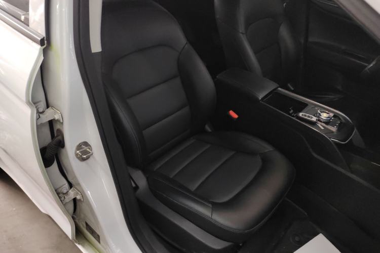 Used Geely Auto Emgrand New Energy 2022 EV Pro Ride-Hailing Version Lithium Iron Phosphate Right Front Seat