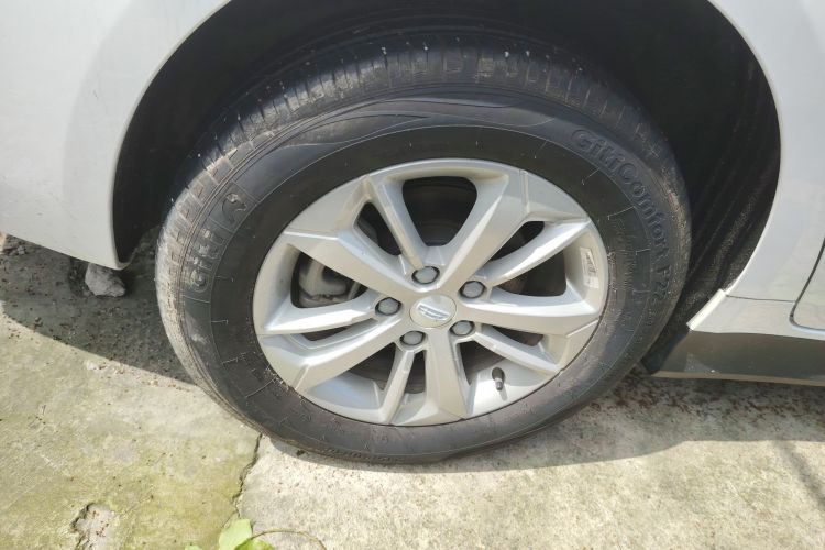 Used Geely Auto Emgrand New Energy 2022 EV Pro Ride-Hailing Version Lithium Iron Phosphate Right Rear Wheel Hub