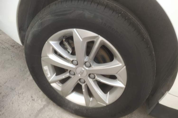 Used Geely Auto Emgrand New Energy 2022 EV Pro Ride-Hailing Version Lithium Iron Phosphate Right Rear Wheel Hub